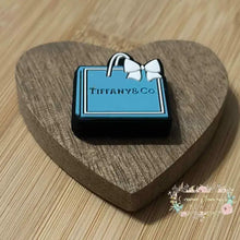 Load image into Gallery viewer, Tif Purse Silicone Focal Bead Silicone Focal Bead
